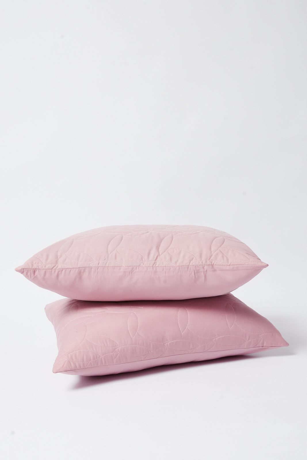 Redtag-White-6-Pc-Abstract-Floral-Print-Reversible-Comforter-Set-(Double-Size)-Category:Comforters,-Colour:White,-Deals:New-In,-Dept:Home,-Filter:Home-Bedroom,-HMW-BED-Comforters,-New-In-HMW-BED,-Non-Sale,-S23A,-Section:Homewares-Home-Bedroom-