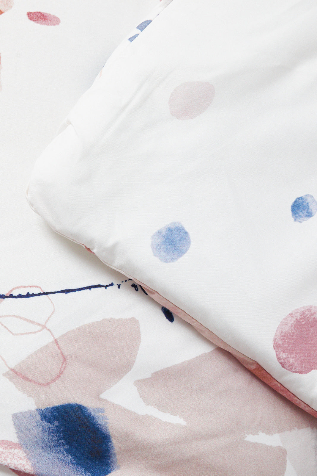 Redtag-White-6-Pc-Abstract-Floral-Print-Reversible-Comforter-Set-(Double-Size)-Category:Comforters,-Colour:White,-Deals:New-In,-Dept:Home,-Filter:Home-Bedroom,-HMW-BED-Comforters,-New-In-HMW-BED,-Non-Sale,-S23A,-Section:Homewares-Home-Bedroom-