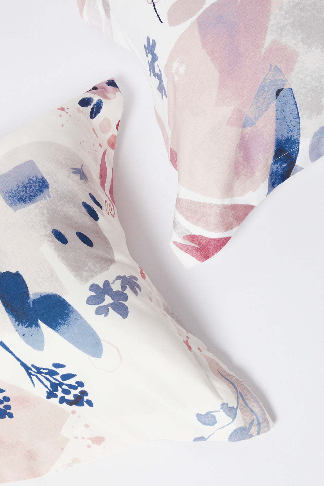 Redtag-White-6-Pc-Abstract-Floral-Print-Reversible-Comforter-Set-(Double-Size)-Category:Comforters,-Colour:White,-Deals:New-In,-Dept:Home,-Filter:Home-Bedroom,-HMW-BED-Comforters,-New-In-HMW-BED,-Non-Sale,-S23A,-Section:Homewares-Home-Bedroom-