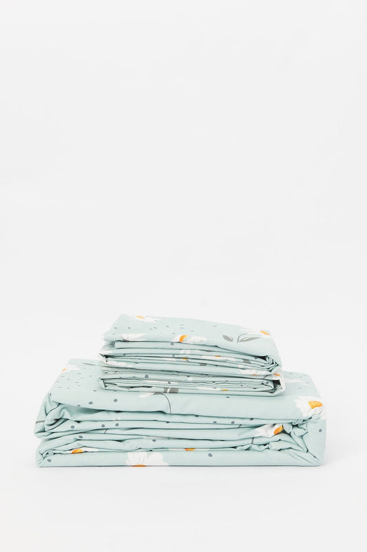 Redtag-Teal-Floral-Print-Flat-Sheet-(King-Size)-365,-Category:Flat-Sheets,-Colour:Teal,-Deals:New-In,-Dept:Home,-Filter:Home-Bedroom,-H1:HMW,-H2:BED,-H3:BLN,-H4:FLT,-HMW-BED-Flat-Sheets,-New-In-HMW-BED,-Non-Sale,-Season:365,-Section:Homewares,-Style:ENTRY-Home-Bedroom-