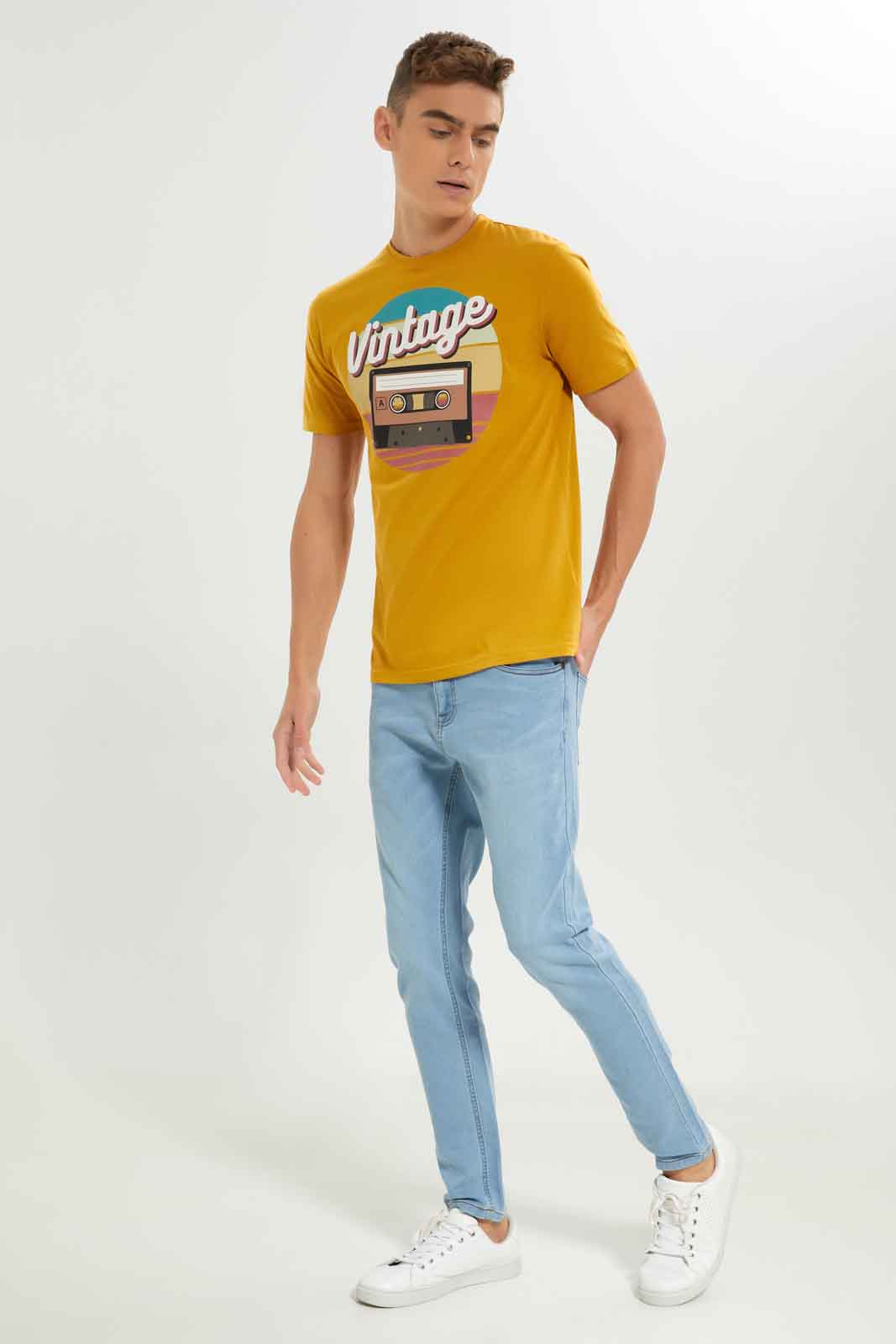 Redtag-Men-Light-Wash-5-Pocket-Knit-Denim-Jeans-Category:Jeans,-Colour:Light-Wash,-Deals:New-In,-Dept:Menswear,-Filter:Men's-Clothing,-Men-Jeans,-New-In-Men-APL,-Non-Sale,-S23A,-Section:Men,-TBL-Men's-