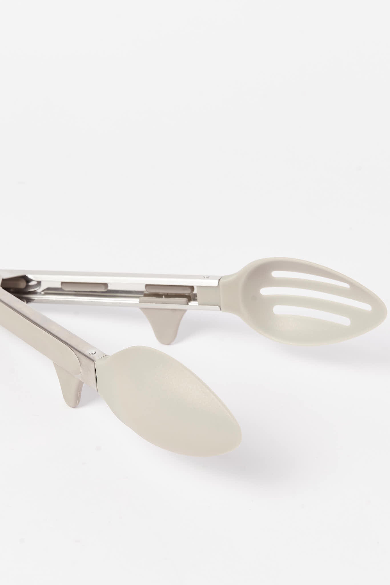 Redtag-Beige-Food-Tong-Category:Kitchen-Accessories,-Colour:Beige,-Deals:New-In,-Dept:Home,-Filter:Home-Dining,-HMW-DIN-Kitchen-Accessories,-New-In-HMW-DIN,-Non-Sale,-S23B,-Section:Homewares-Home-Dining-