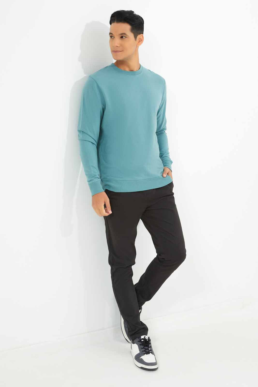 Redtag-Men-Green-Crew-Neck-Sweatshirt-Category:Sweatshirts,-Colour:Green,-Deals:New-In,-Dept:Menswear,-Filter:Men's-Clothing,-Men-Sweatshirts,-New-In-Men-APL,-Non-Sale,-S23A,-Section:Men,-TBL-Men's-