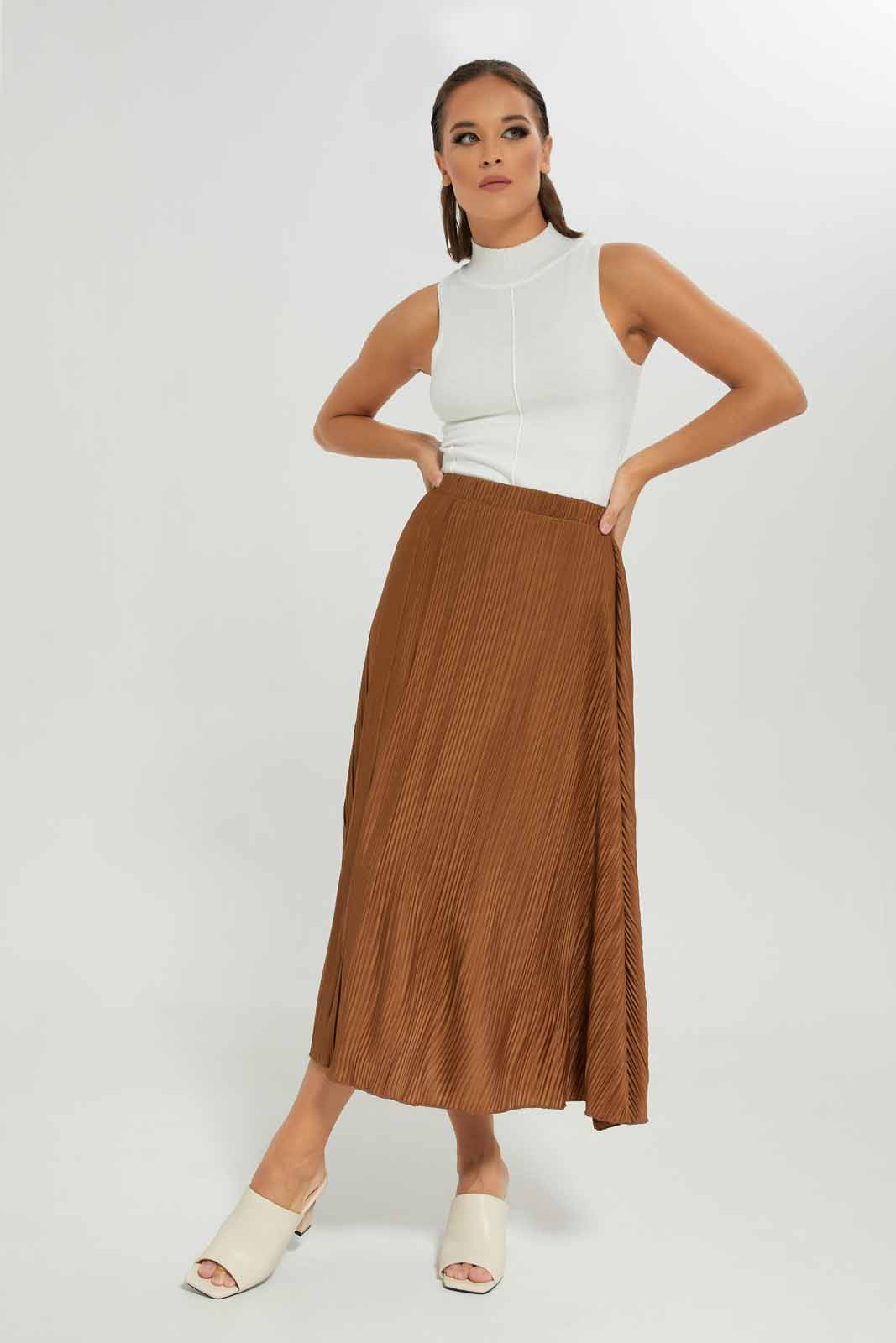 Redtag-Women-White-Sleeveless-Top-Category:Pullovers,-Colour:White,-Deals:New-In,-Dept:Ladieswear,-Filter:Women's-Clothing,-LDC,-LDC-Pullovers,-New-In-LDC-APL,-Non-Sale,-S23A,-Section:Women-Women's-