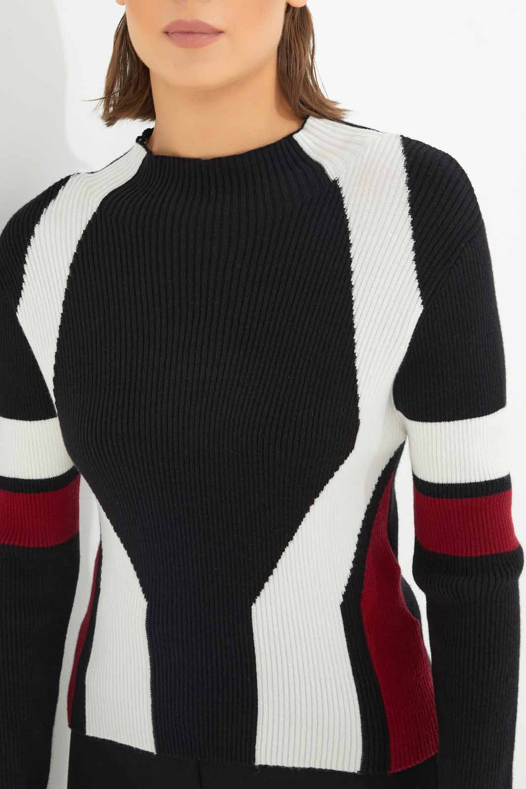 Redtag-Women-Black-Pullover-Category:Pullovers,-Colour:Black,-Deals:New-In,-Dept:Ladieswear,-Filter:Women's-Clothing,-LDC,-LDC-Pullovers,-New-In-LDC-APL,-Non-Sale,-S23A,-Section:Women-Women's-