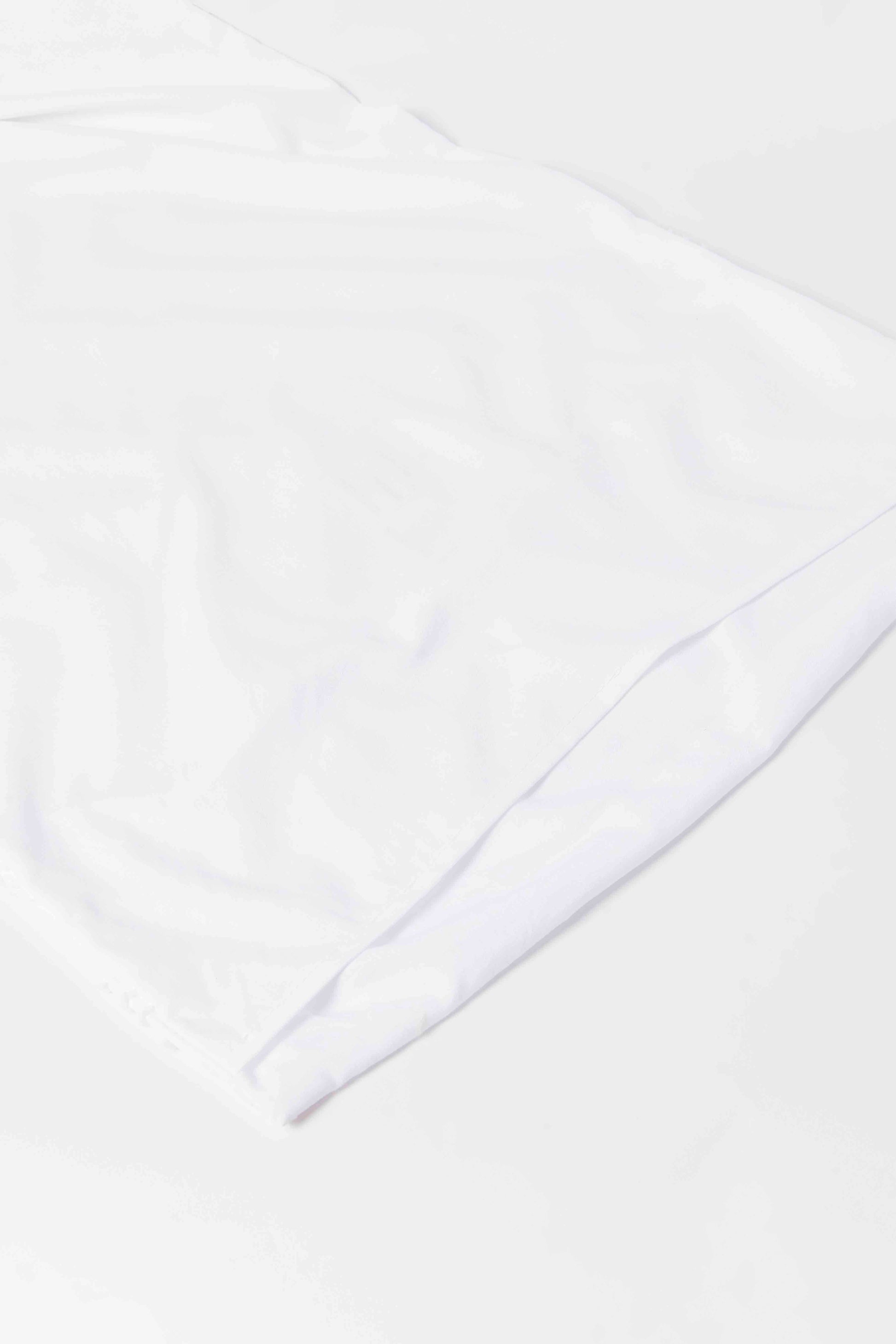 Redtag-Ivory-3-Piece-Textured-Comforter-Set-(King-Size)-Category:Comforters,-Colour:Ivory,-Deals:New-In,-Dept:Home,-Filter:Home-Bedroom,-HMW-BED-Comforters,-New-In-HMW-BED,-Non-Sale,-S23A,-Section:Homewares-Home-Bedroom-
