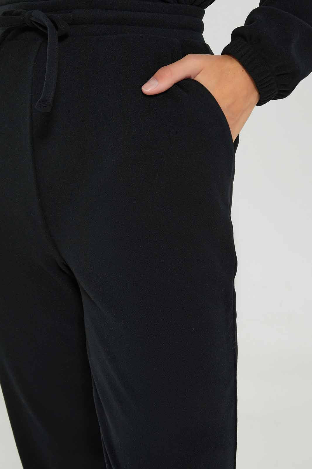 Redtag-Women-Black-Jogger-Category:Trousers,-Colour:Black,-Deals:New-In,-Dept:Ladieswear,-Filter:Women's-Clothing,-LDC,-LDC-Trousers,-New-In-LDC-APL,-Non-Sale,-S23A,-Section:Women-Women's-