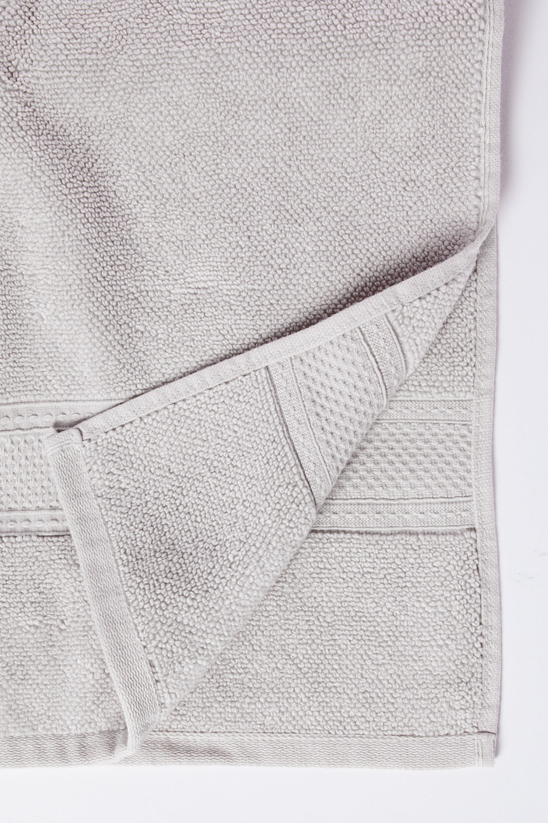 Redtag-Light-Grey-Textured-Cotton-Bath-Towel-Category:Towels,-Colour:Grey,-Deals:New-In,-Dept:Home,-Filter:Home-Bathroom,-HMW-BAC-Towels,-New-In-HMW-BAC,-Non-Sale,-S23A,-Section:Homewares-Home-Bathroom-