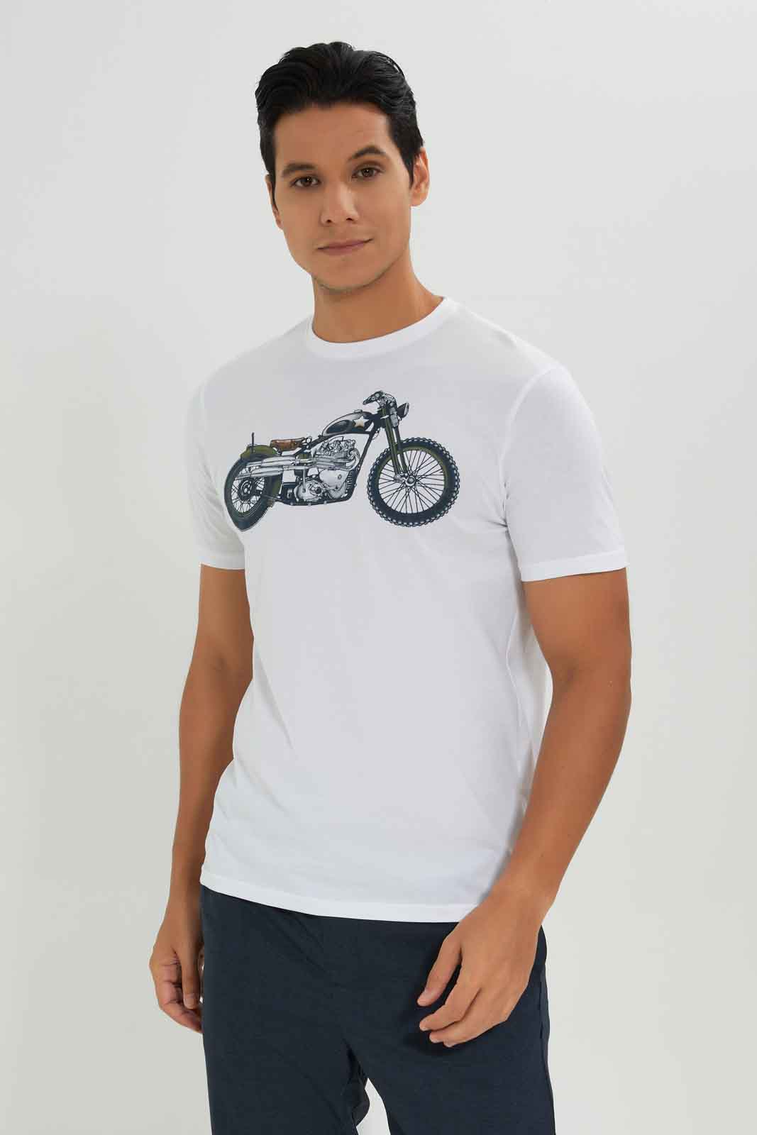 Redtag-Men-White-Graphic-T-Shirt-Category:T-Shirts,-Colour:White,-Deals:New-In,-Dept:Menswear,-Filter:Men's-Clothing,-Men-T-Shirts,-New-In-Men-APL,-Non-Sale,-S23A,-Section:Men,-TBL-Men's-
