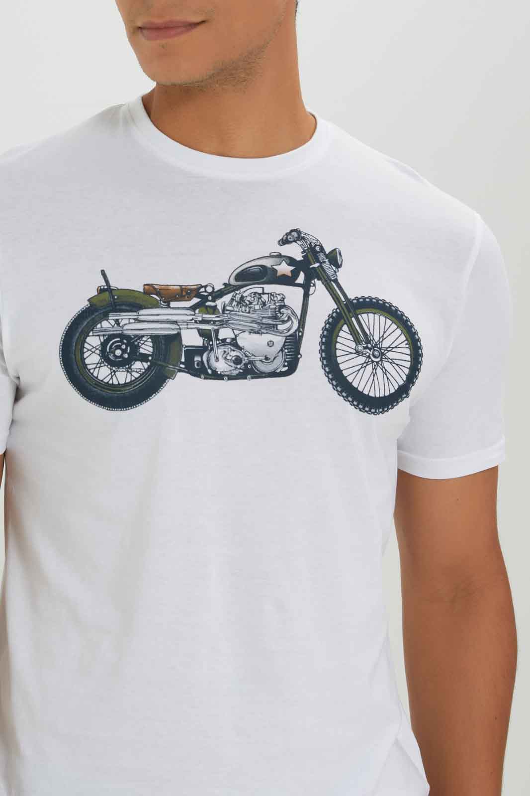 Redtag-Men-White-Graphic-T-Shirt-Category:T-Shirts,-Colour:White,-Deals:New-In,-Dept:Menswear,-Filter:Men's-Clothing,-Men-T-Shirts,-New-In-Men-APL,-Non-Sale,-S23A,-Section:Men,-TBL-Men's-