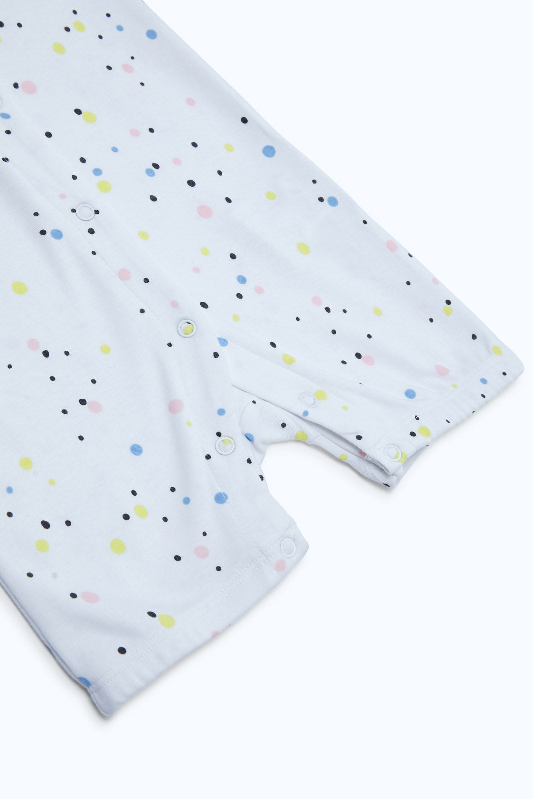 Redtag-Boys-White-Aop-Sleeveless-Romper-Category:Rompers,-Colour:White,-Deals:New-In,-Dept:New-Born,-Filter:Baby-(0-to-12-Mths),-NBB-Rompers,-New-In-NBB-APL,-Non-Sale,-S23B,-Section:Boys-(0-to-14Yrs)-Baby-0 to 12 Months