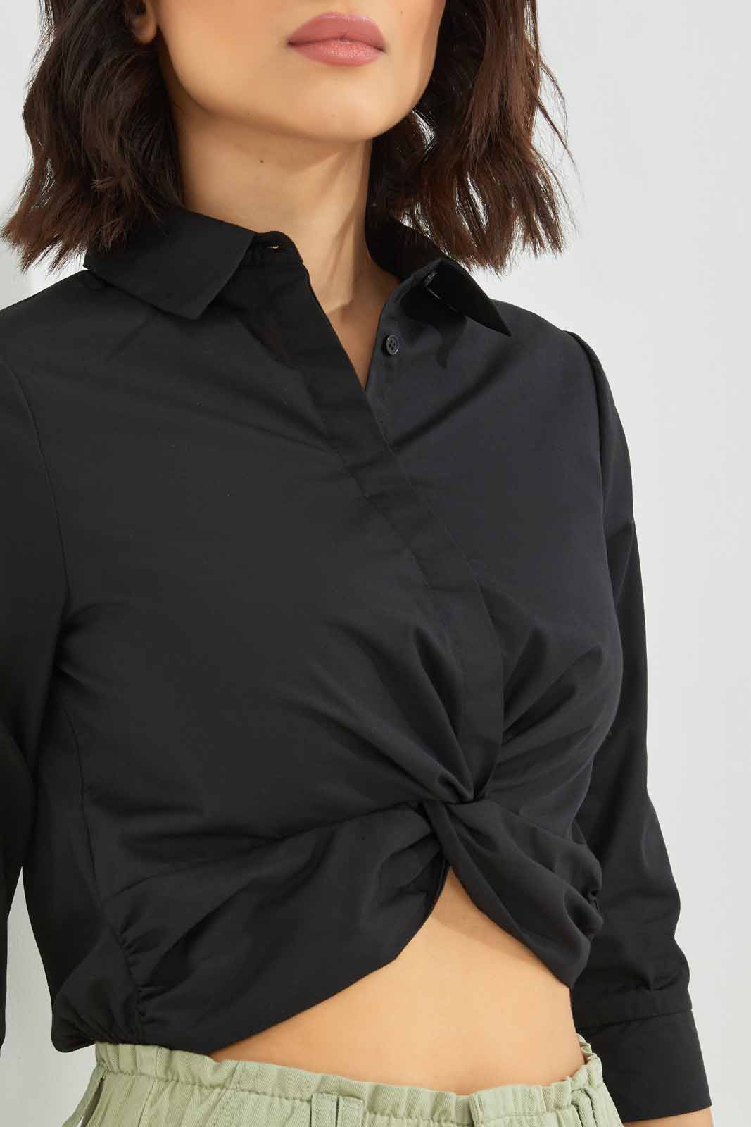 Redtag-Women-Cropped-Shirt-Category:Blouses,-Colour:Black,-Deals:New-In,-Dept:Ladieswear,-Filter:Women's-Clothing,-New-In-Women-APL,-Non-Sale,-S23A,-Section:Women,-Women-Blouses-Women's-