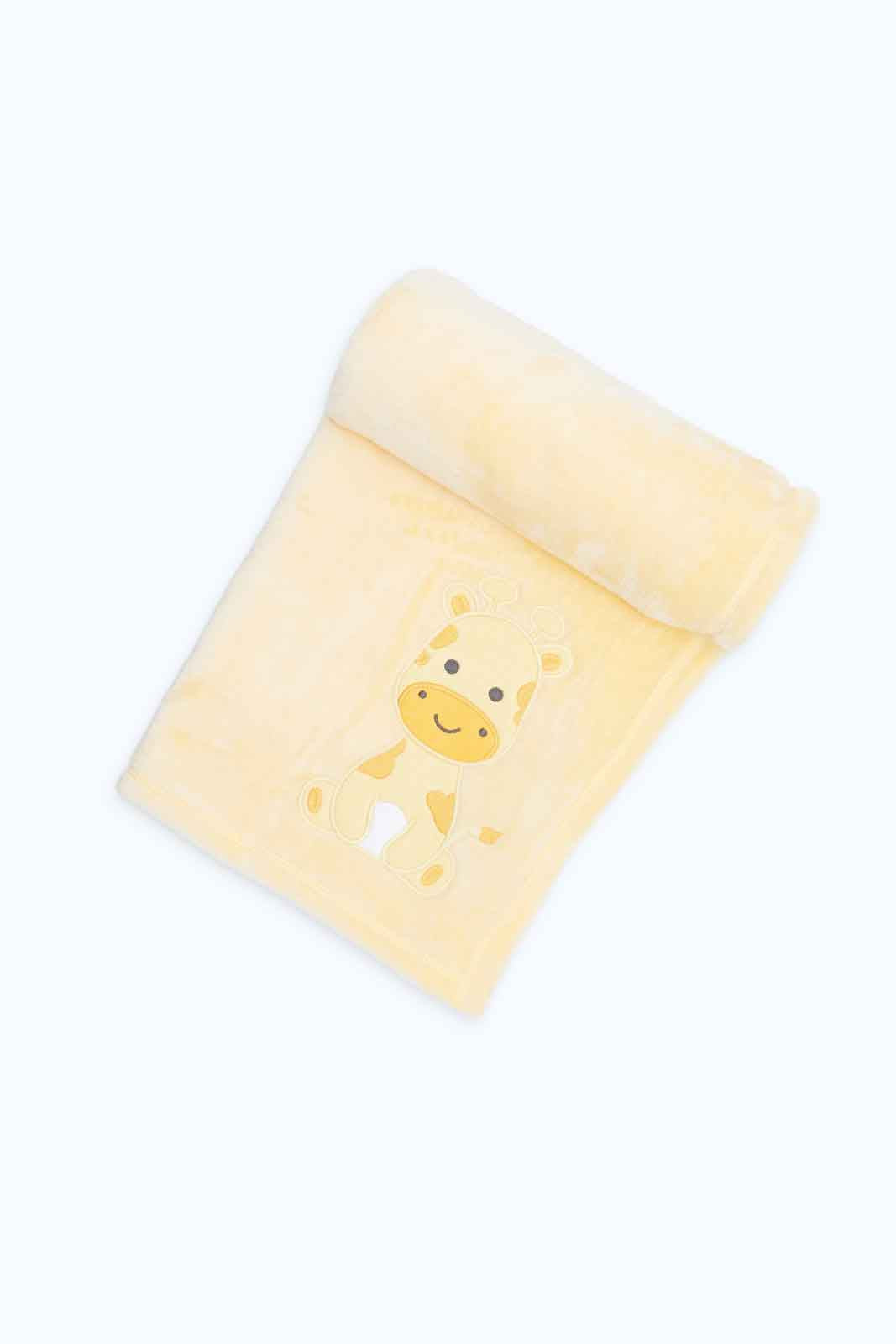 Redtag-Yellow-Solid-Giraffe-Coral-Fleece-Blanket-Category:Newborn-Accessories,-Colour:Yellow,-Deals:New-In,-Dept:New-Born,-Filter:Baby-(0-to-12-Mths),-NBF-Newborn-Accessories,-New-In-NBF-APL,-Non-Sale,-S23A,-Section:Boys-(0-to-14Yrs)-Baby-0 to 12 Months