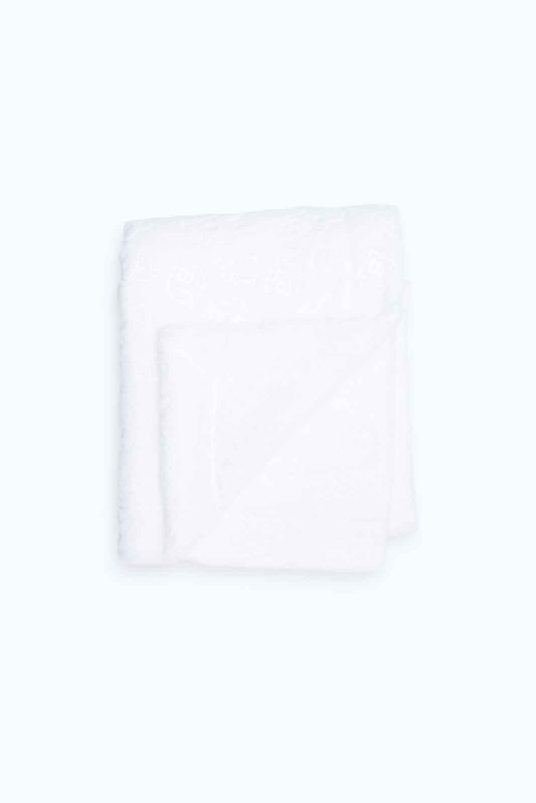 Redtag-White-Aop-Embossed-Fleece-Blanket-Category:Newborn-Accessories,-Colour:Yellow,-Deals:New-In,-Dept:New-Born,-Filter:Baby-(0-to-12-Mths),-NBF-Newborn-Accessories,-New-In-NBF-APL,-Non-Sale,-S23A,-Section:Boys-(0-to-14Yrs)-Baby-0 to 12 Months