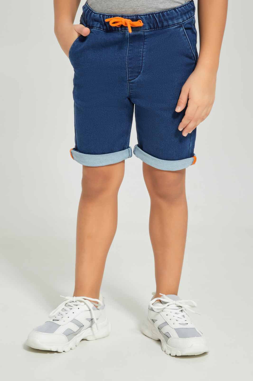Redtag-Boys-Grey-Pouch-Bag-Print-T-Shirt-With-Kint-Denim-BOY-Sets,-Category:Sets,-Colour:Grey,-Deals:New-In,-Dept:Boys,-Filter:Boys-(2-to-8-Yrs),-New-In-BOY-APL,-Non-Sale,-S23A,-Section:Boys-(0-to-14Yrs)-Boys-2 to 8 Years