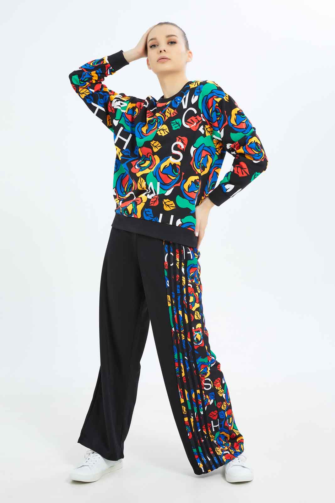 Redtag-Women-Allover-Printed-Long-Sleeve-Sweatshirt-Category:Sweatshirts,-Colour:Assorted,-Deals:New-In,-Dept:Ladieswear,-Filter:Women's-Clothing,-New-In-Women-APL,-Non-Sale,-S23A,-Section:Women,-Women-Sweatshirts-Women's-