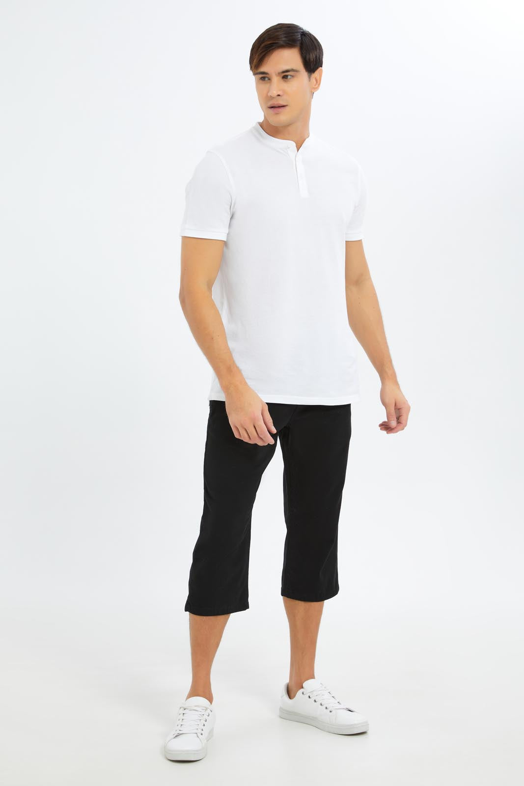 Redtag-Men-Black-Pull-On-Knee-Length-Shorts-CAPSULE-BUY,-Category:Shorts,-Colour:Black,-Deals:New-In,-Dept:Menswear,-Filter:Men's-Clothing,-Men-Shorts,-New-In-Men-APL,-Non-Sale,-S23A,-Section:Men--