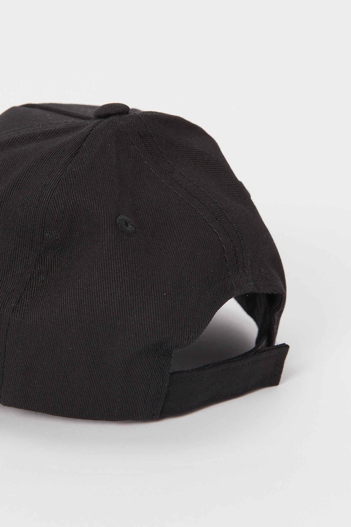 Redtag-Black-Charcater-Embellished-Cap-BOY-Caps-&-Hats,-Category:Caps-&-Hats,-Colour:Black,-Deals:New-In,-Dept:Boys,-Filter:Boys-Accessories,-H1:ACC,-H2:BOY,-H3:BOA,-H4:FAA,-New-In,-New-In-BOY-ACC,-Non-Sale,-S23A,-Season:S23B,-Section:Boys-(0-to-14Yrs)-Boys-