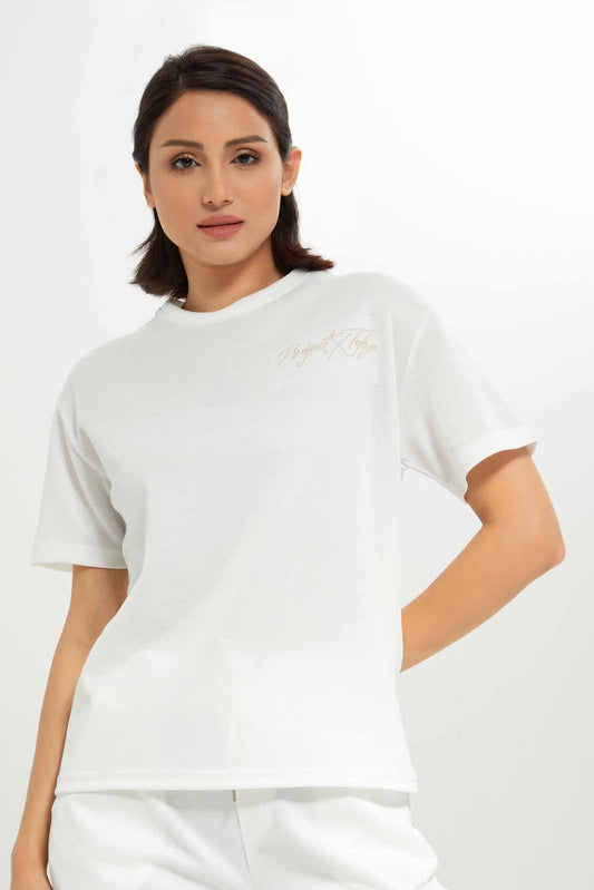 Redtag-Women-White-Extended-Shoulder-Boxy-Fit-T-Shirt-With-Placement-Print-Category:T-Shirts,-Colour:White,-Deals:New-In,-Dept:Ladieswear,-Filter:Women's-Clothing,-New-In-Women-APL,-Non-Sale,-S23A,-Section:Women,-Women-T-Shirts-Women's-