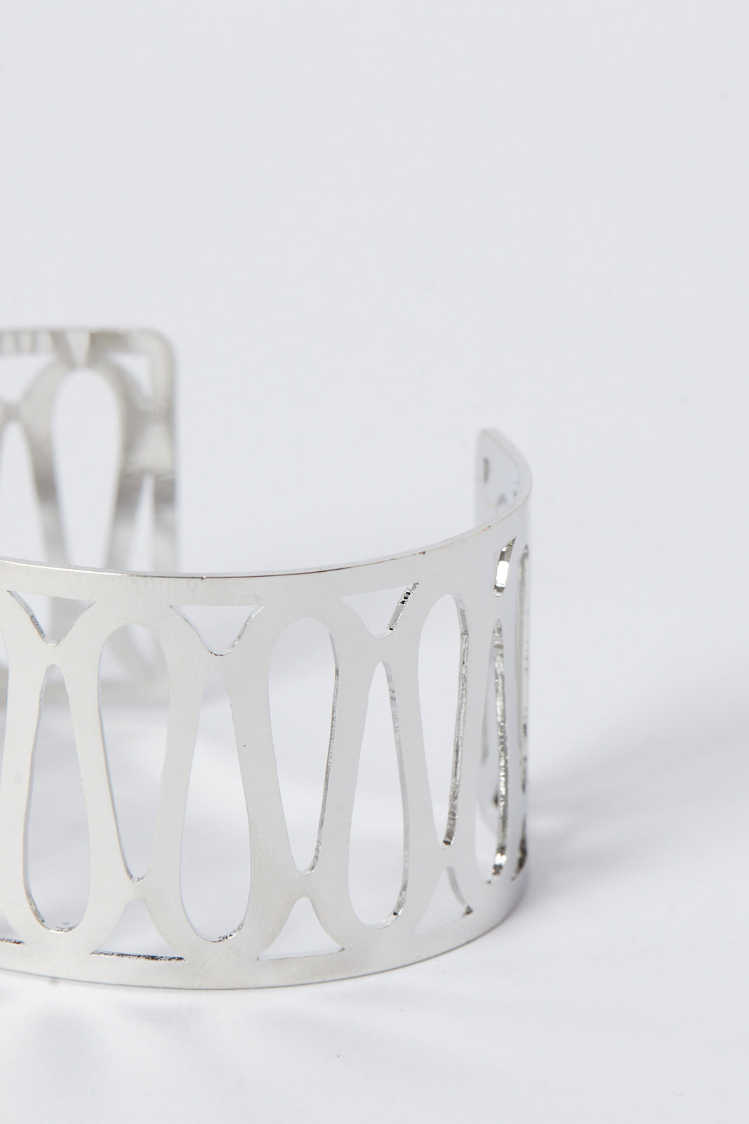 Redtag-Bracelet-Category:Jewellery,-Colour:Assorted,-Deals:2-FOR-37,-Deals:New-In,-Dept:Ladieswear,-Filter:Women's-Accessories,-New-In,-New-In-Women-ACC,-Non-Sale,-S23B,-Section:Women,-Women-Jewellery-Women-