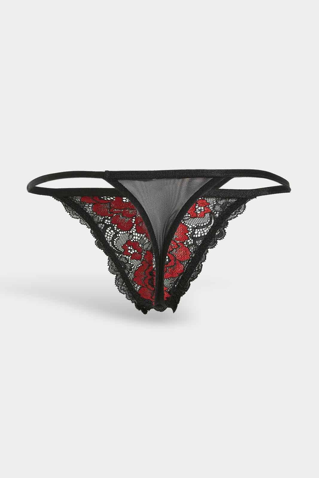 Redtag-Women-Black-Color-Single-Pack-Plain-Thong-Category:Briefs,-Colour:Black,-Deals:New-In,-Dept:Ladieswear,-Filter:Women's-Clothing,-New-In-Women-APL,-Non-Sale,-S23A,-Section:Women,-Women-Briefs--