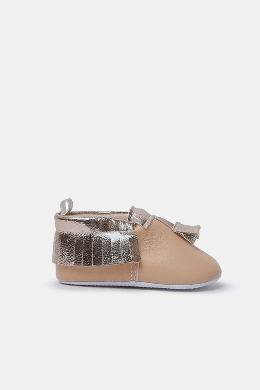 Redtag-baby-Pink-Pram-Shoe-Category:Shoes,-Colour:Pink,-Deals:2-FOR-37,-Deals:New-In,-Filter:Baby-Footwear-(0-to-18-Mths),-N/A,-NBF-Shoes,-New-In-NBF-FOO,-Non-Sale,-S23A,-Section:Boys-(0-to-14Yrs)-Baby-0 to 18 Months
