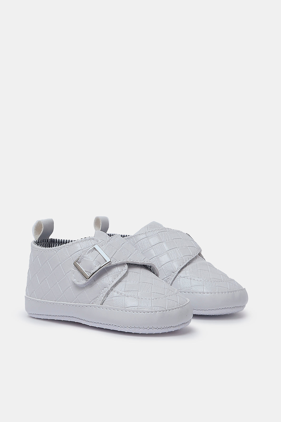 Redtag-Infants-White-Pram-Shoe-Category:Shoes,-Colour:White,-Deals:2-FOR-37,-Deals:New-In,-Filter:Baby-Footwear-(0-to-18-Mths),-N/A,-NBF-Shoes,-New-In-NBF-FOO,-Non-Sale,-S23A,-Section:Boys-(0-to-14Yrs)-Baby-0 to 18 Months