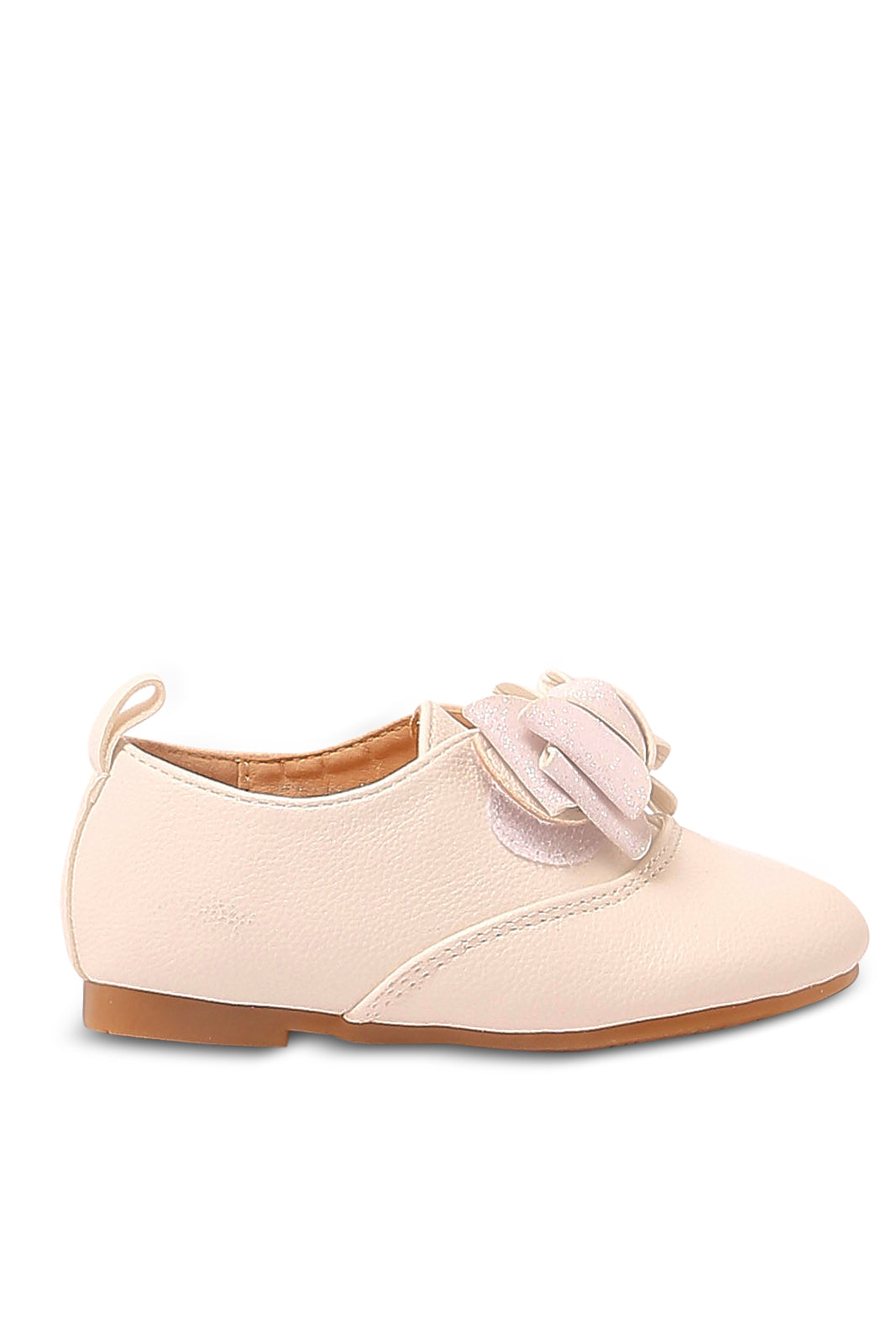 Redtag-White-Bow-Trim-Brogue
(Repeat)-Category:Shoes,-Colour:White,-Deals:New-In,-Filter:Girls-Footwear-(1-to-3-Yrs),-ING-Shoes,-N/A,-New-In-ING-FOO,-Non-Sale,-S23A,-Section:Girls-(0-to-14Yrs)-Infant-Girls-1 to 3 Years
