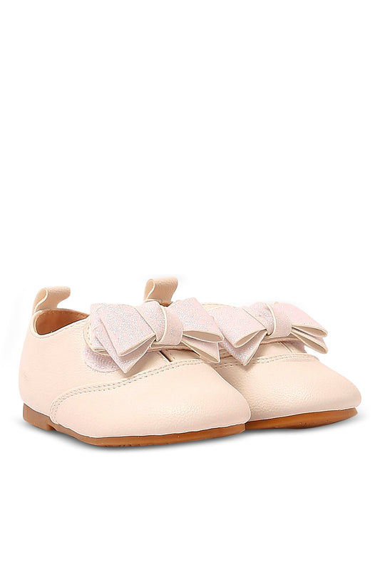 Redtag-White-Bow-Trim-Brogue
(Repeat)-Category:Shoes,-Colour:White,-Deals:New-In,-Filter:Girls-Footwear-(1-to-3-Yrs),-ING-Shoes,-N/A,-New-In-ING-FOO,-Non-Sale,-S23A,-Section:Girls-(0-to-14Yrs)-Infant-Girls-1 to 3 Years