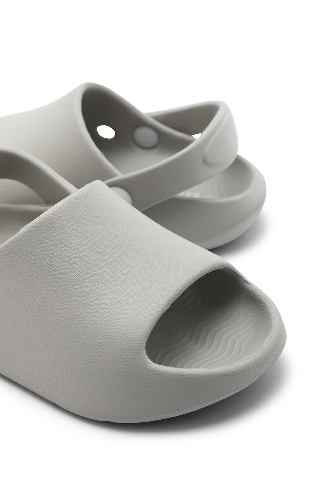 Redtag-Grey-Moulded-Slide-With-Backstrap-BOY-Flip-Flops,-Category:Flip-Flops,-Colour:Grey,-Deals:New-In,-Filter:Boys-Footwear-(3-to-5-Yrs),-N/A,-New-In-BOY-FOO,-Non-Sale,-S23A,-Section:Boys-(0-to-14Yrs)-Boys-3 to 5 Years