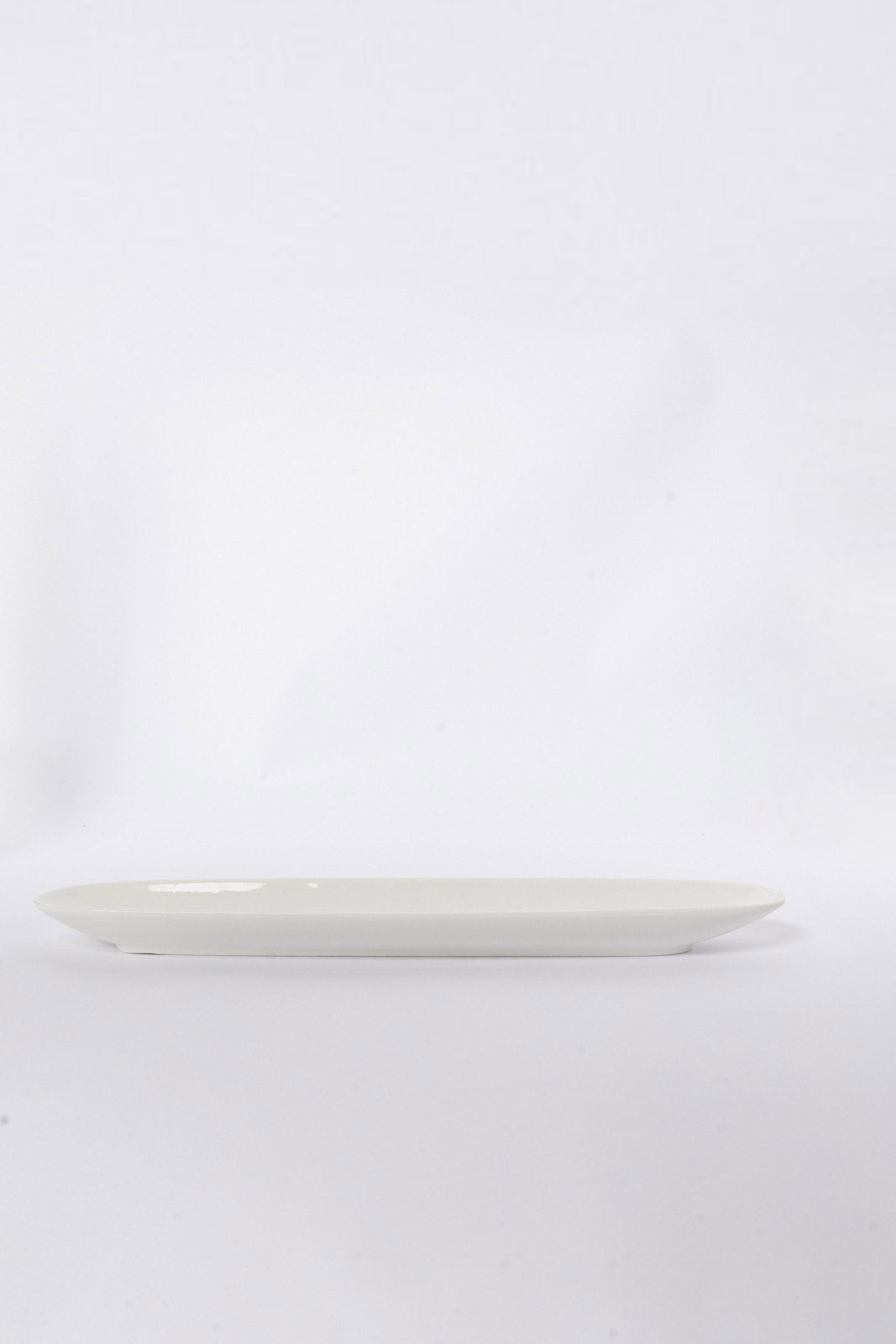Redtag-White-Porcelain-Oval-Platter-Category:Plates,-Colour:White,-Deals:New-In,-Dept:Home,-Filter:Home-Dining,-HMW-DIN-Serveware,-New-In-HMW-DIN,-Non-Sale,-S23A,-Section:Homewares-Home-Dining-