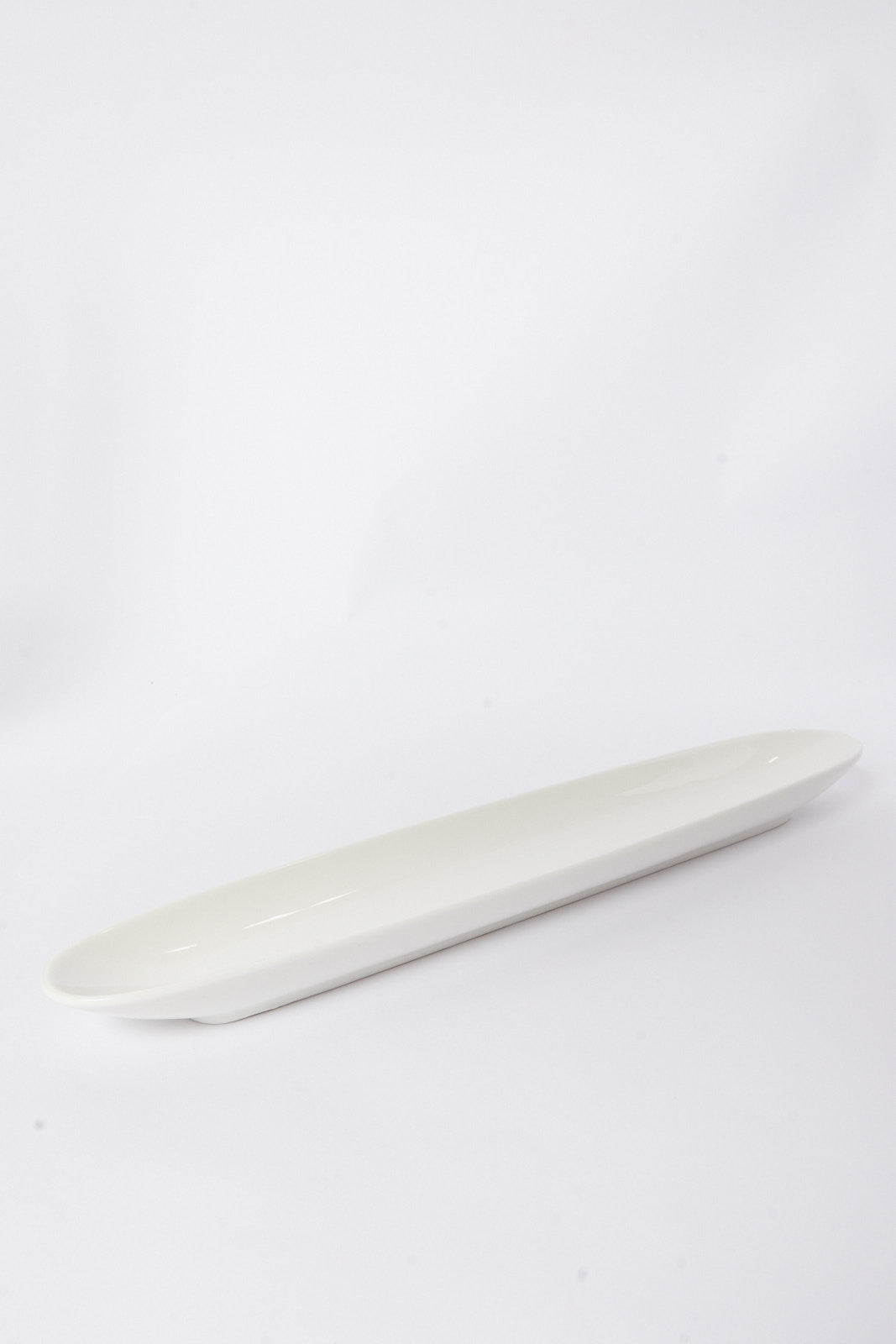 Redtag-White-Porcelain-Oval-Platter-Category:Plates,-Colour:White,-Deals:New-In,-Dept:Home,-Filter:Home-Dining,-HMW-DIN-Serveware,-New-In-HMW-DIN,-Non-Sale,-S23A,-Section:Homewares-Home-Dining-