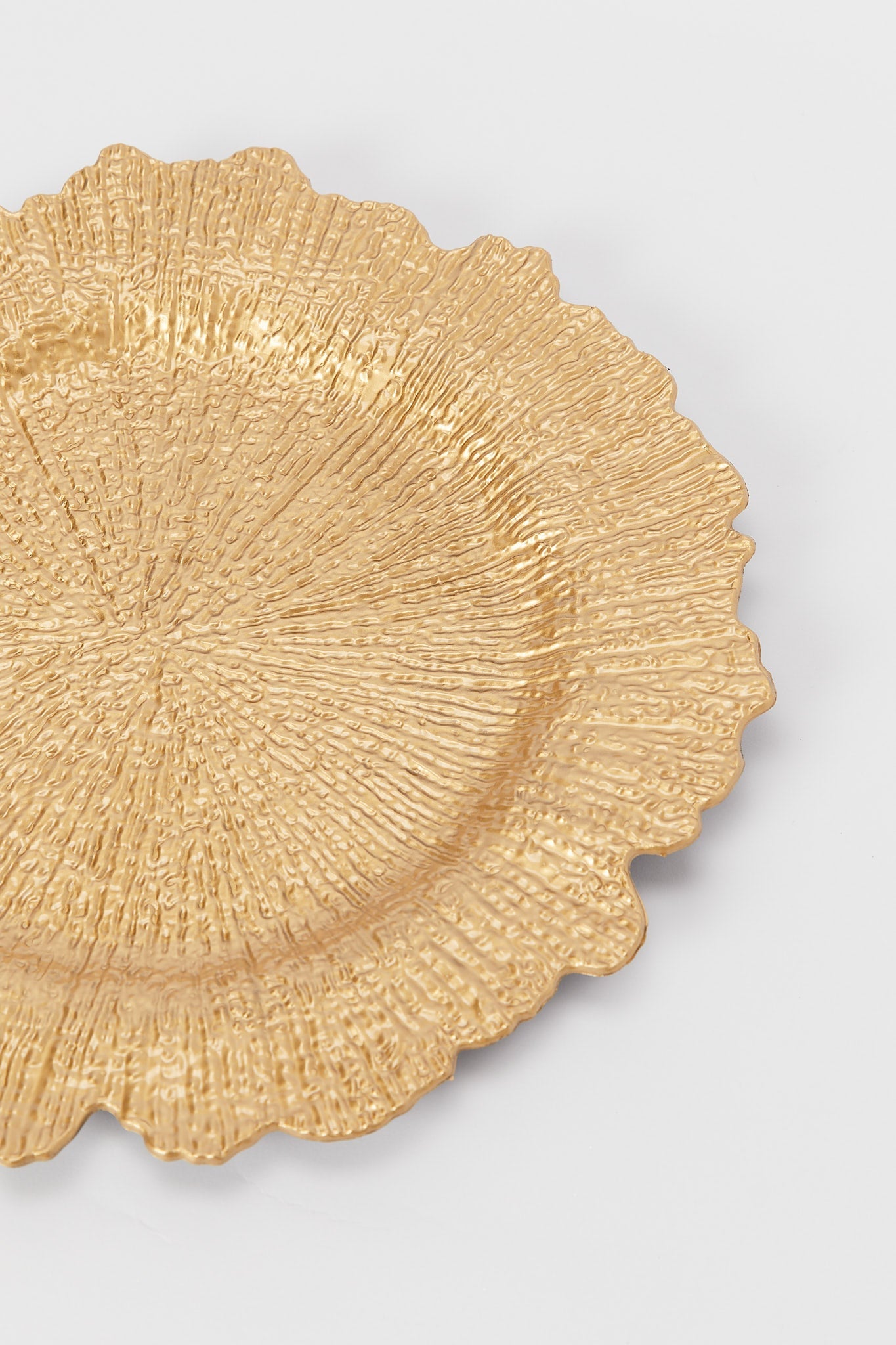Redtag-Gold-Charger-Plate-Category:Plates,-Colour:Gold,-Deals:New-In,-Dept:Home,-Filter:Home-Dining,-H1:HMW,-H2:DIN,-H3:KIS,-H4:ACC,-HMW-DIN-Kitchen-Accessories,-New-In-HMW-DIN,-Non-Sale,-S23B,-Season:S23B,-Section:Homewares-Home-Dining-