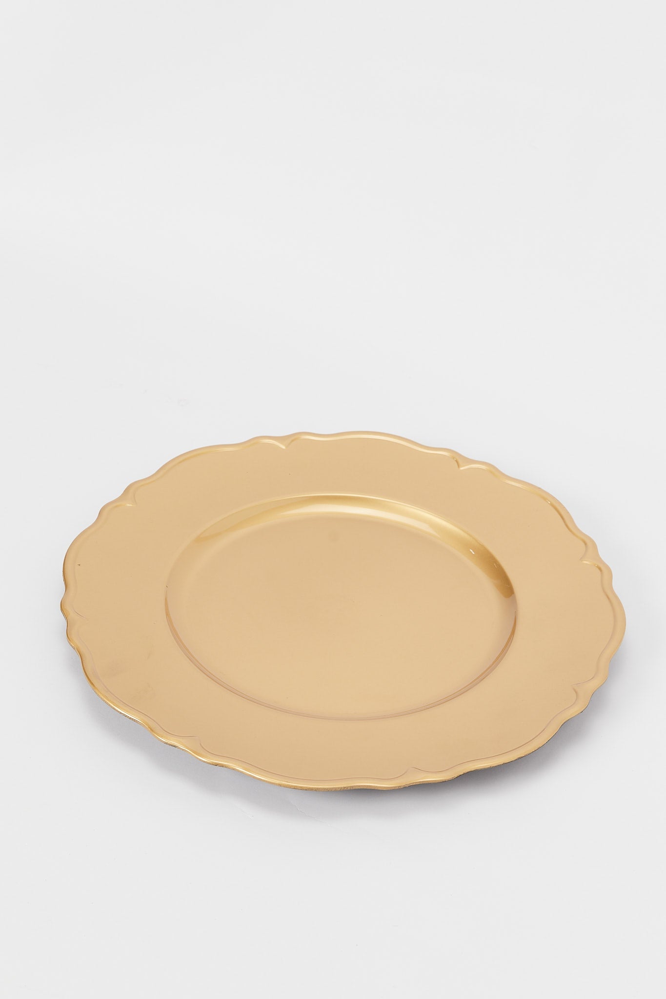 Redtag-Gold-Charger-Plate-Category:Plates,-Colour:Gold,-Deals:New-In,-Dept:Home,-Filter:Home-Dining,-H1:HMW,-H2:DIN,-H3:KIS,-H4:ACC,-HMW-DIN-Kitchen-Accessories,-New-In-HMW-DIN,-Non-Sale,-S23B,-Season:S23B,-Section:Homewares-Home-Dining-