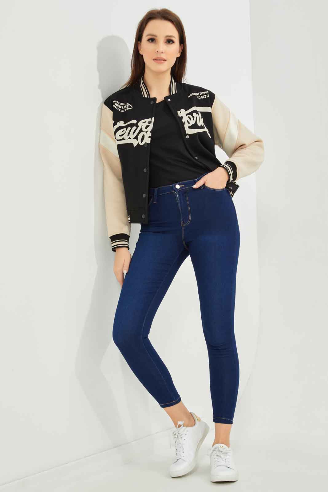 Redtag-Women-Light-Wash-Skinny-Mid-Waist-Jeans-Category:Jeans,-Colour:Light-Wash,-Deals:New-In,-Dept:Ladieswear,-Filter:Women's-Clothing,-New-In-Women-APL,-Non-Sale,-S23A,-Section:Women,-TBL,-Women-Jeans-Women's-