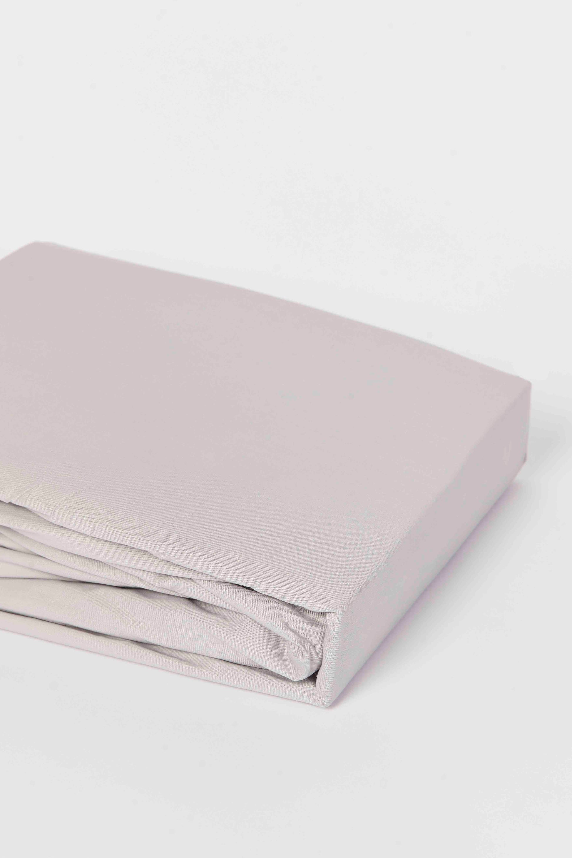 Redtag-Grey-Cotton-Fitted-Sheet-(Super-King-Size)-Category:Fitted-Sheets,-Colour:Grey,-Deals:New-In,-Dept:Home,-Filter:Home-Bedroom,-HMW-BED-Fitted-Sheets,-New-In-HMW-BED,-Non-Sale,-S23B,-Section:Homewares-Home-Bedroom-