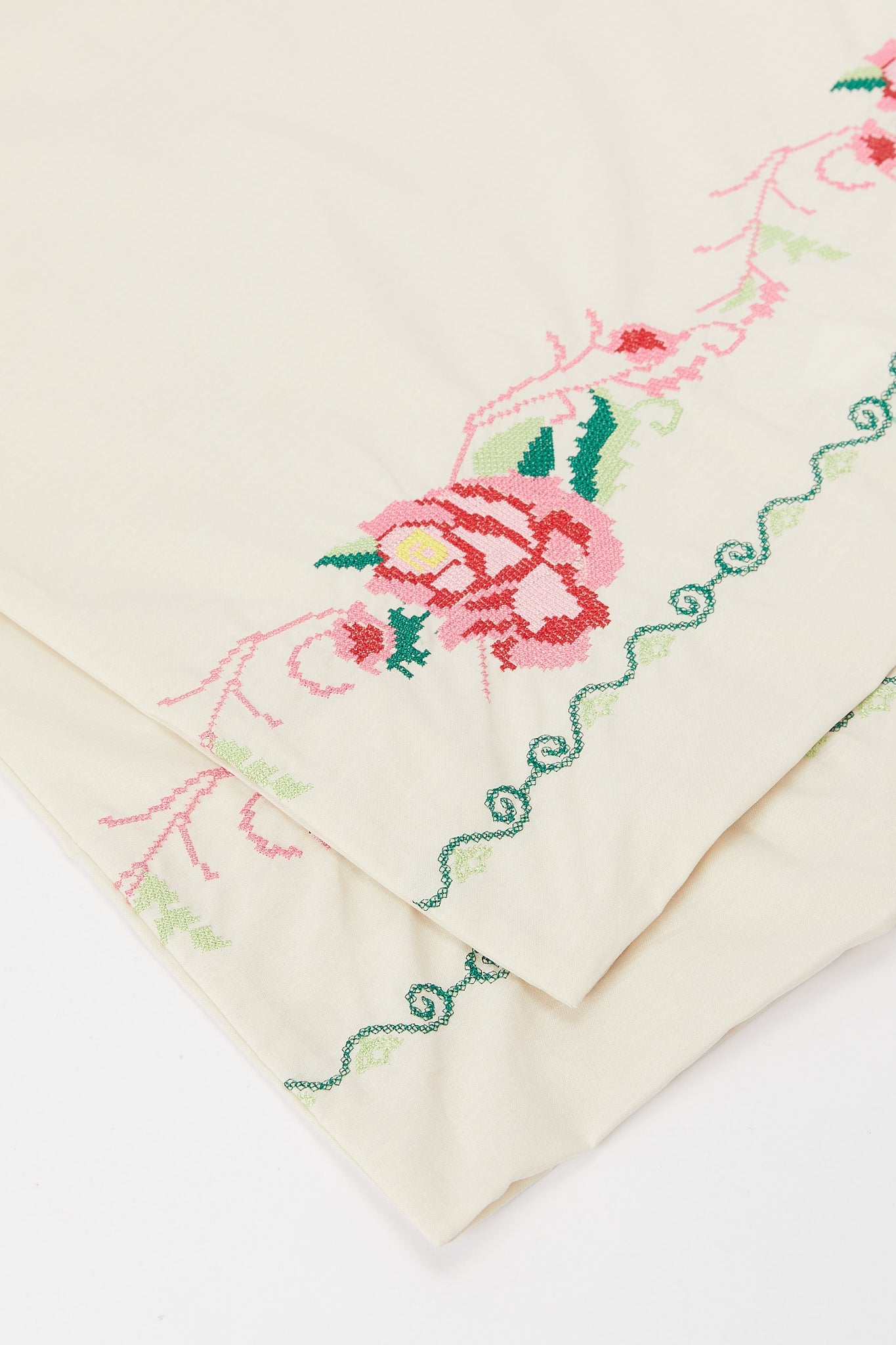 Redtag-Ivory-Floral-Embroidery-Duvet-Cover-Set-(King-Size)-Category:Duvet-Covers,-Colour:Ivory,-Deals:New-In,-Dept:Home,-Filter:Home-Bedroom,-H1:HMW,-H2:BED,-H3:BLN,-H4:DVC,-HMW-BED-Duvet-Covers,-New-In-HMW-BED,-Non-Sale,-S23B,-Season:S23B,-Section:Homewares,-Style:EMBROIDERY-Home-Bedroom-