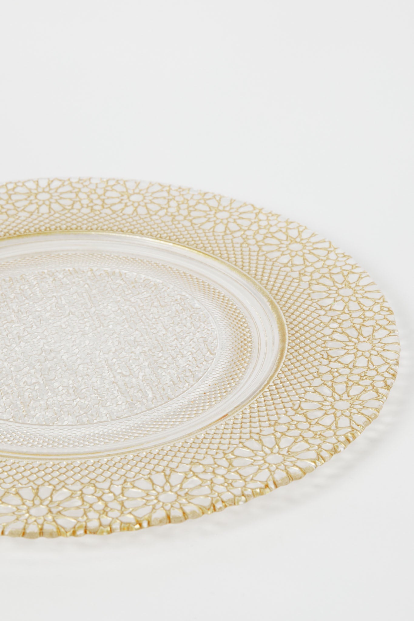 Redtag-Gold-Charger-Plate-Category:Plates,-Colour:Gold,-Deals:New-In,-Dept:Home,-Filter:Home-Dining,-H1:HMW,-H2:DIN,-H3:KIS,-H4:ACC,-HMW-DIN-Kitchen-Accessories,-New-In-HMW-DIN,-Non-Sale,-Promo:JULIETTE,-RMD,-S23B,-Season:S23B,-Section:Homewares,-Style:KITCHEN-ACCESSORIES-Home-Dining-