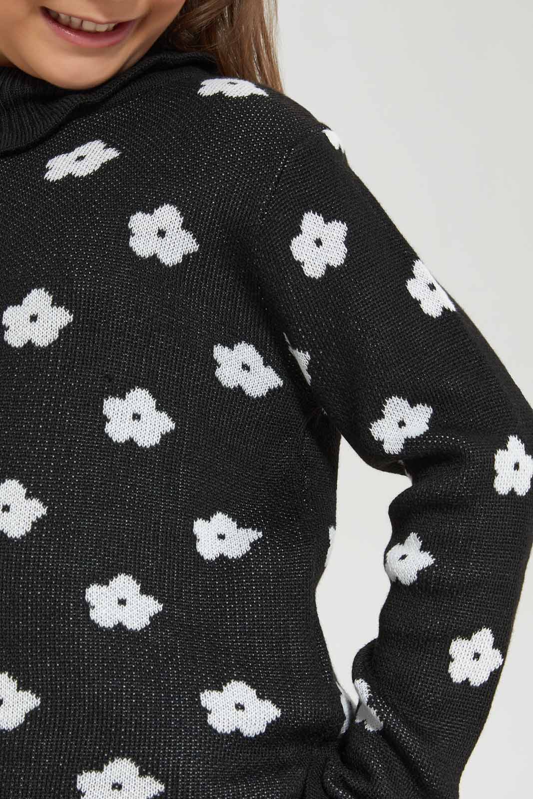 Redtag-Girls-Black-Pullover-Category:Pullovers,-Colour:Black,-Deals:New-In,-Dept:Girls,-Filter:Girls-(2-to-8-Yrs),-GIR-Pullovers,-New-In-GIR-APL,-Non-Sale,-S23A,-Section:Girls-(0-to-14Yrs),-TBL-Girls-2 to 8 Years