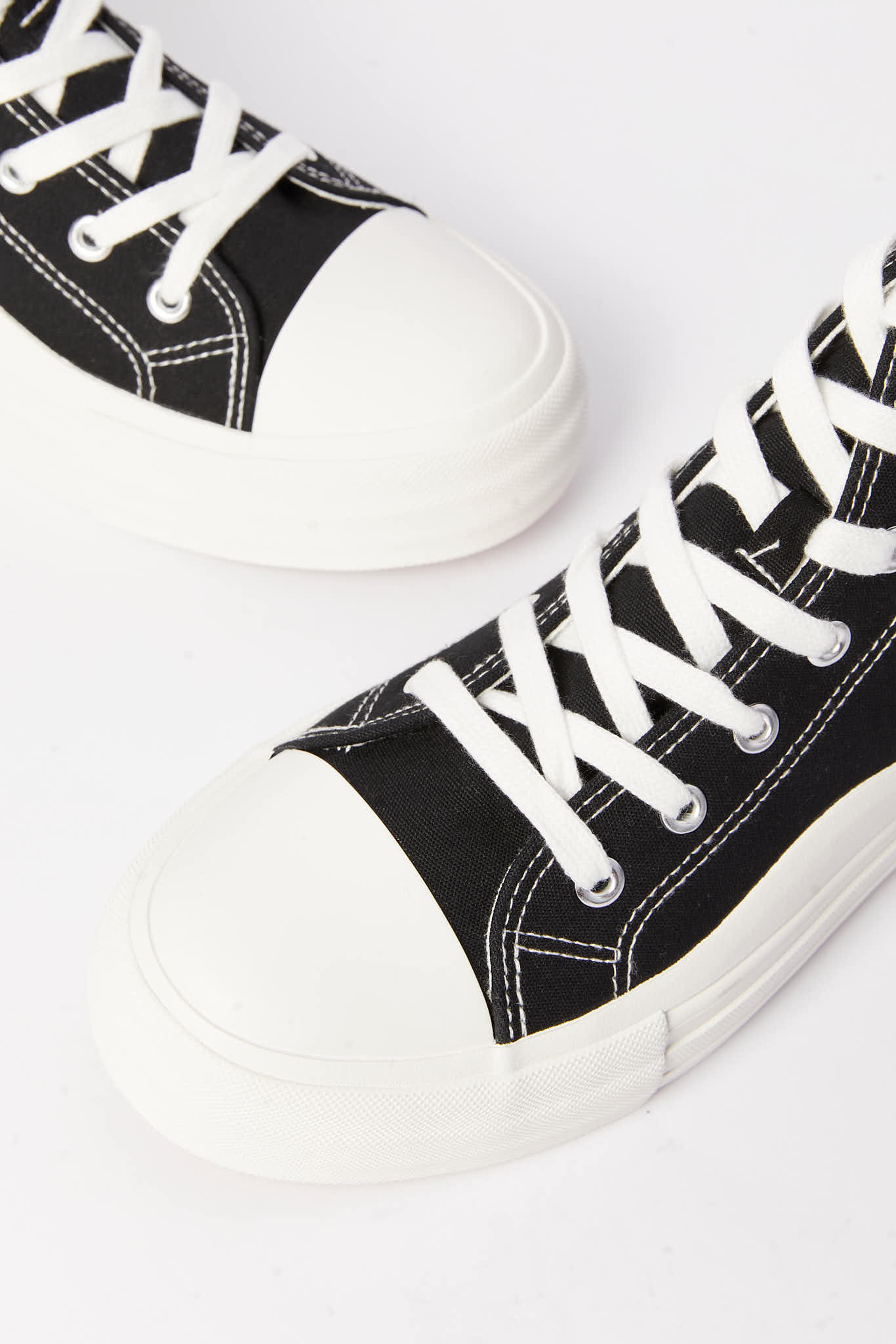 Redtag-Black-Lace-Up-High-Top-Category:Trainers,-Colour:Black,-Deals:New-In,-Filter:Women's-Footwear,-N/A,-New-In-Women-FOO,-Non-Sale,-S23A,-Section:Women,-Women-Trainers-Women's-