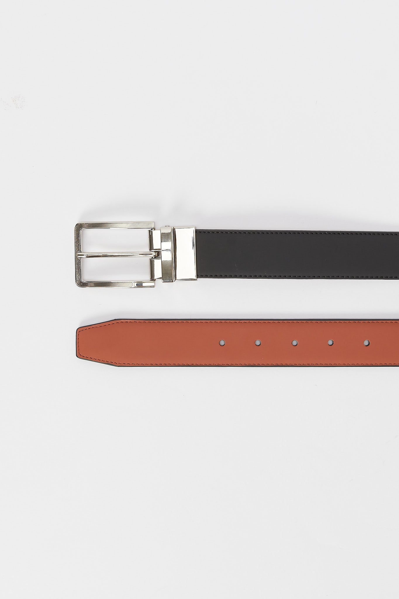 Redtag-Black-And-Tan-Belt-With-Twist-Buckle-Category:Belts,-Colour:Assorted,-Deals:New-In,-Dept:Menswear,-Filter:Men's-Accessories,-H1:ACC,-H2:GEN,-H3:MEA,-H4:FAA,-Men-Belts,-New-In,-New-In-Men-ACC,-Non-Sale,-S23A,-Season:S23B,-Section:Men-Men's-