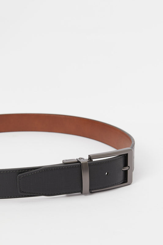 Redtag-Black-And-Brown-Belt-With-Twist-Buckle-Category:Belts,-Colour:Assorted,-Deals:New-In,-Dept:Menswear,-Filter:Men's-Accessories,-H1:ACC,-H2:GEN,-H3:MEA,-H4:FAA,-Men-Belts,-New-In,-New-In-Men-ACC,-Non-Sale,-S23A,-Season:S23B,-Section:Men-Men's-
