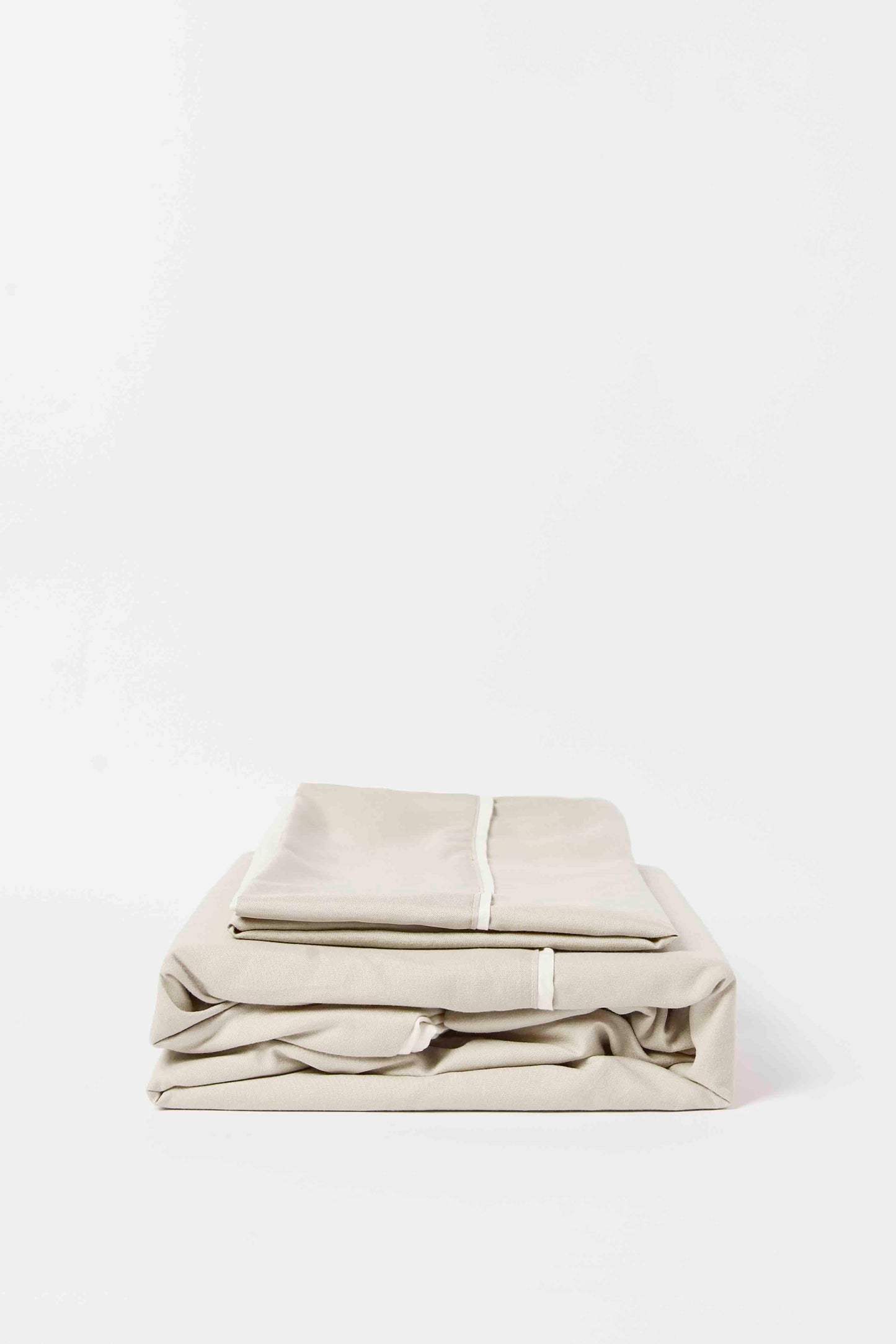 Redtag-Beige/Ivory-Reversible-2-Piece-Duvet-Cover-Set-(Single-Size)-Category:Duvet-Covers,-Colour:Beige,-Deals:New-In,-Dept:Home,-Filter:Home-Bedroom,-HMW-BED-Duvet-Covers,-New-In-HMW-BED,-Non-Sale,-S23A,-Section:Homewares-Home-Bedroom-