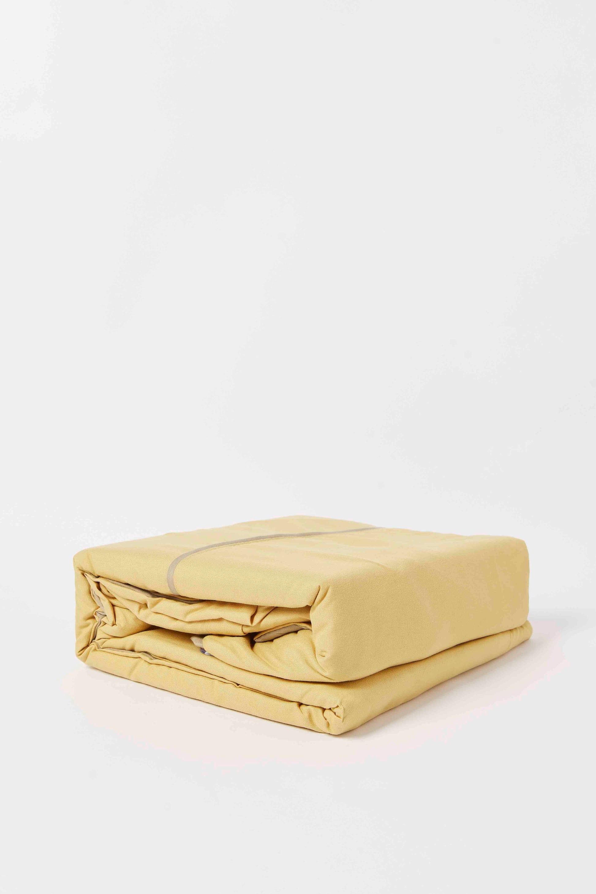Redtag-Yellow/Beige-Reversible-3-Piece-Duvet-Cover-Set
-(Double-Size)-Category:Duvet-Covers,-Colour:Yellow,-Deals:New-In,-Dept:Home,-Filter:Home-Bedroom,-HMW-BED-Duvet-Covers,-New-In-HMW-BED,-Non-Sale,-S23A,-Section:Homewares-Home-Bedroom-