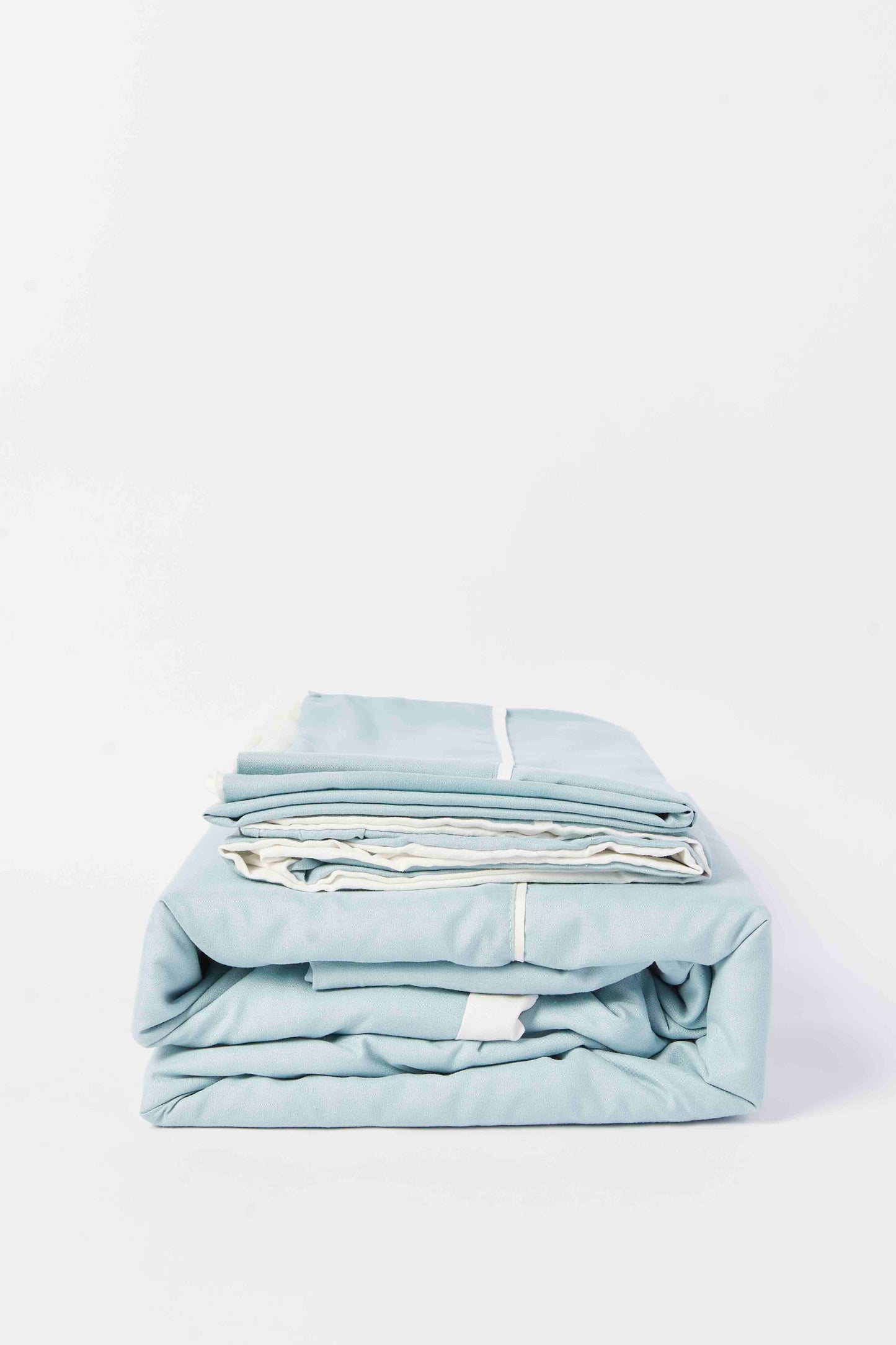 Redtag-Teal/Ivory-Reversible-3-Piece-Duvet-Cover-Set
-(Double-Size)-Category:Duvet-Covers,-Colour:Teal,-Deals:New-In,-Dept:Home,-Filter:Home-Bedroom,-HMW-BED-Duvet-Covers,-New-In-HMW-BED,-Non-Sale,-S23A,-Section:Homewares-Home-Bedroom-