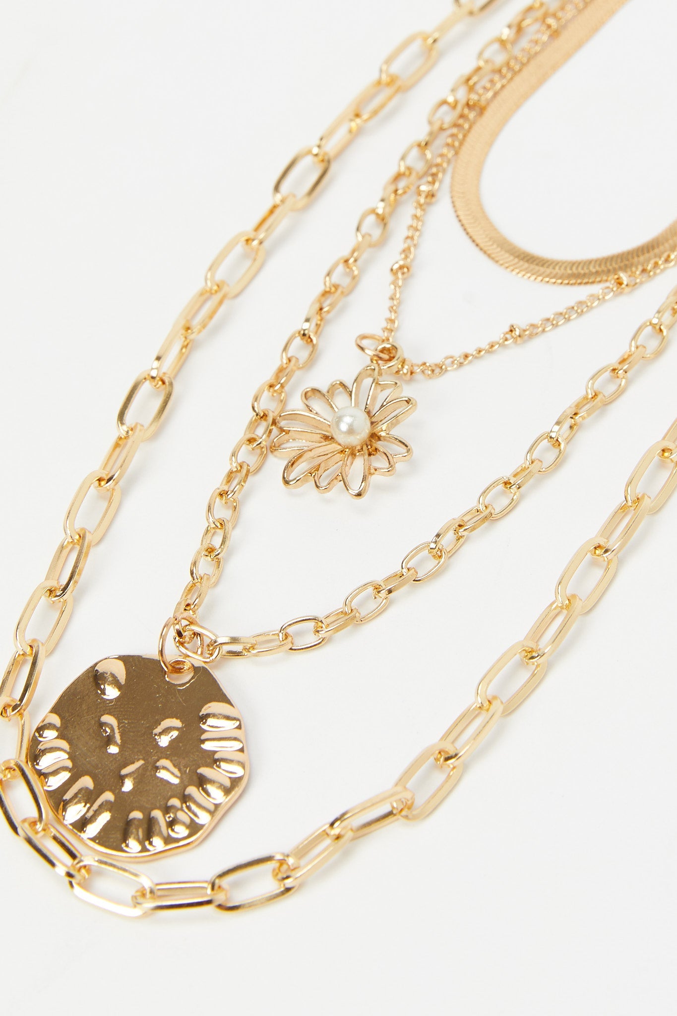 Redtag-Necklace-Category:Jewellery,-Colour:Assorted,-Deals:New-In,-Dept:Ladieswear,-Filter:Women's-Accessories,-H1:ACC,-H2:LAD,-H3:LAA,-H4:JWL,-HACJWL,-LEC-Jewellery,-New-In,-New-In-Women-ACC,-Non-Sale,-S23A,-Season:S23B,-Section:Women,-Style:NECKLACE-Women-