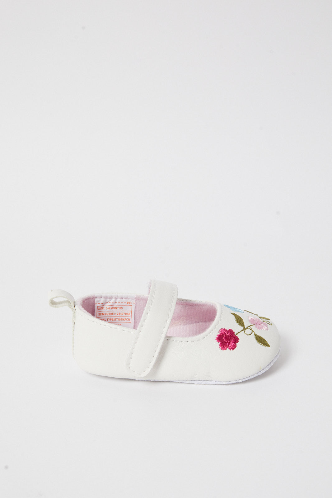Redtag-White-Pram-Shoe-(Repeat)-Category:Shoes,-Colour:White,-Deals:New-In,-Filter:Baby-Footwear-(0-to-18-Mths),-N/A,-NBF-Shoes,-New-In-NBF-FOO,-Non-Sale,-S23B,-Section:Boys-(0-to-14Yrs)-Baby-0 to 18 Months