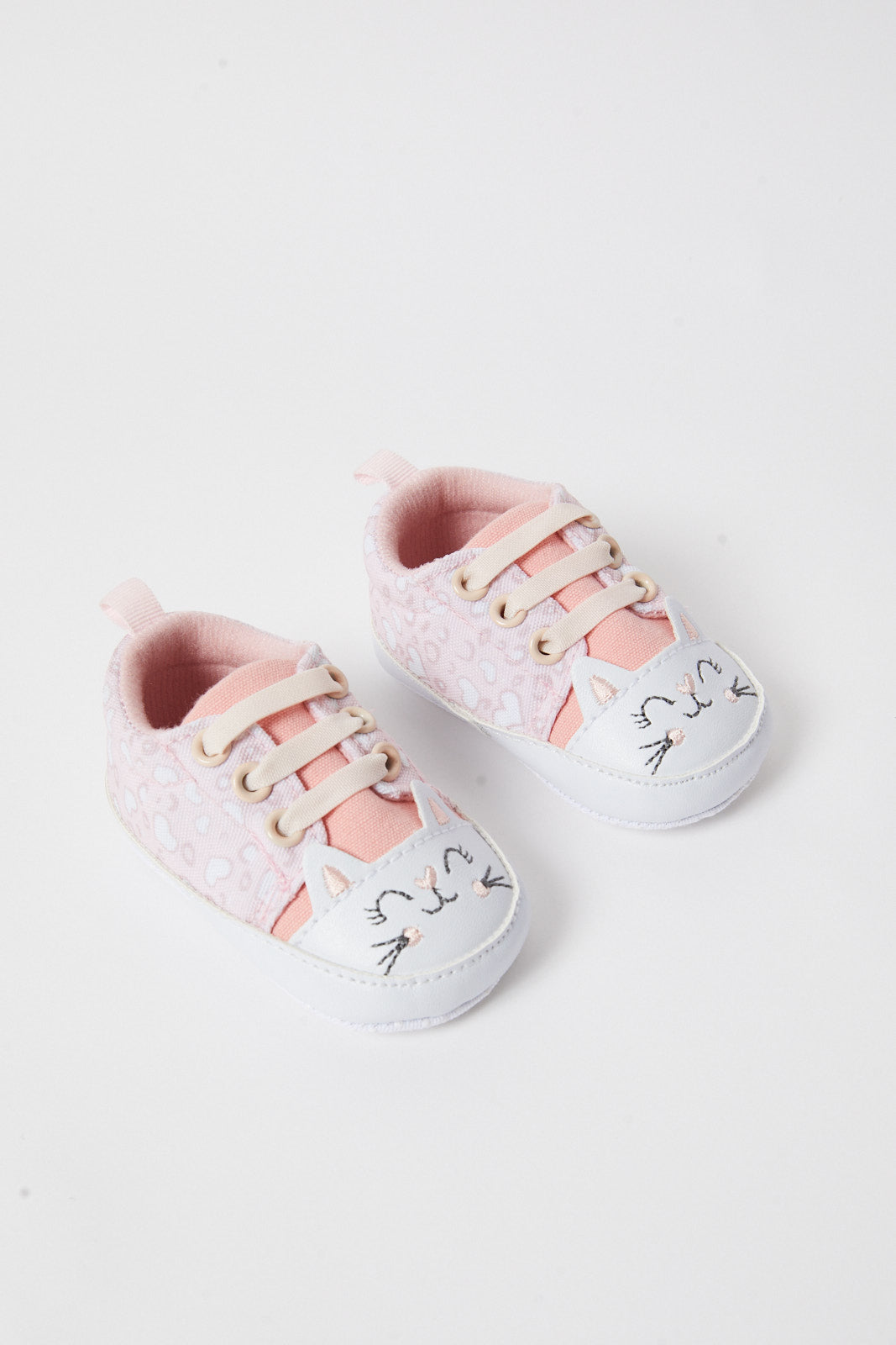 Redtag-White-Pram-Shoe-Category:Shoes,-Colour:White,-Deals:New-In,-Filter:Baby-Footwear-(0-to-18-Mths),-N/A,-NBF-Shoes,-New-In-NBF-FOO,-Non-Sale,-S23B,-Section:Boys-(0-to-14Yrs)-Baby-0 to 18 Months
