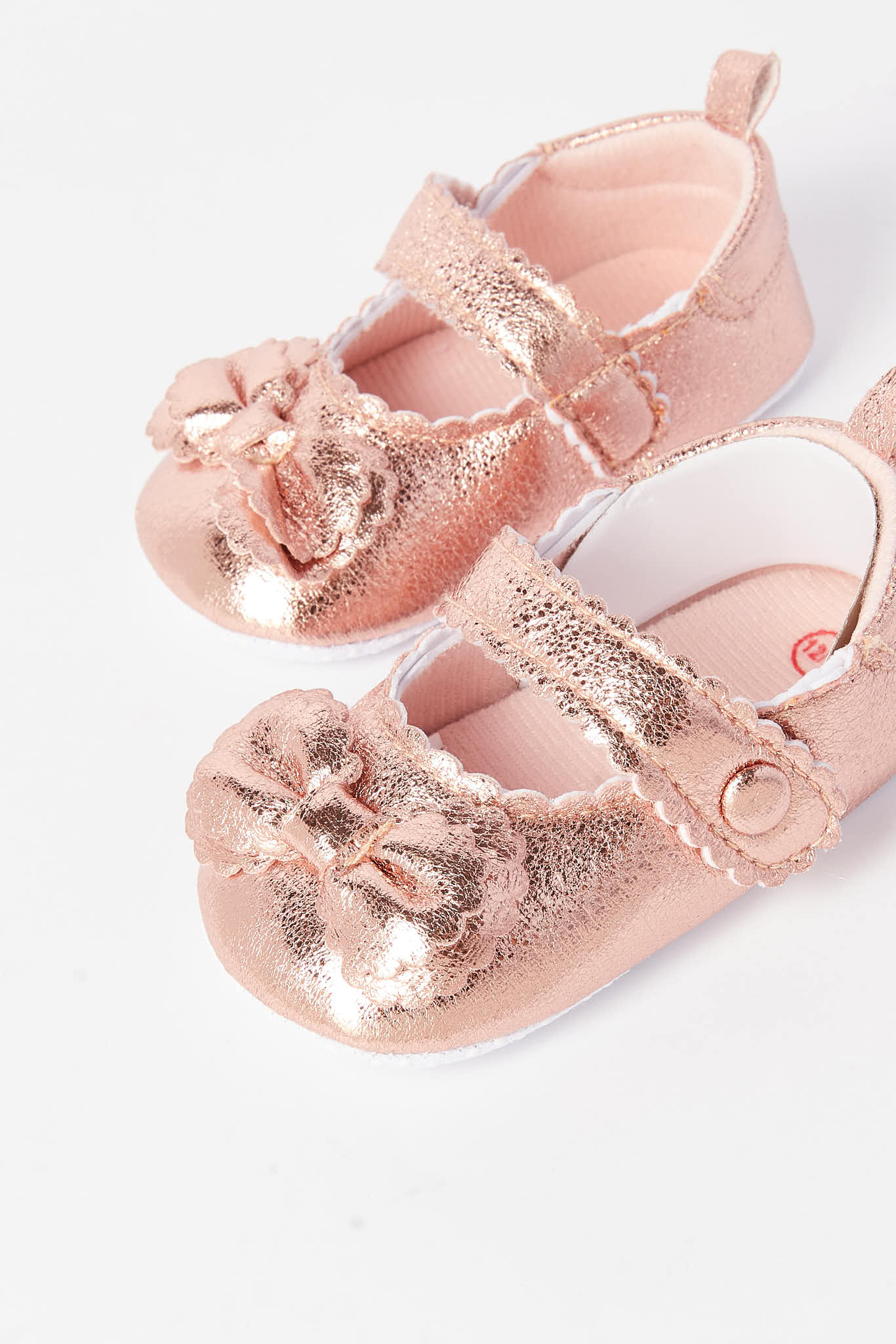Redtag-Gold-Pram-Shoe-Category:Shoes,-Colour:Gold,-Deals:New-In,-Filter:Baby-Footwear-(0-to-18-Mths),-N/A,-NBF-Shoes,-New-In-NBF-FOO,-Non-Sale,-S23A,-Section:Boys-(0-to-14Yrs)-Baby-0 to 18 Months