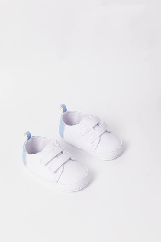 Redtag-White-Pram-Shoe-Category:Shoes,-Colour:White,-Deals:New-In,-Filter:Baby-Footwear-(0-to-18-Mths),-N/A,-NBF-Shoes,-New-In-NBF-FOO,-Non-Sale,-S23A,-Section:Boys-(0-to-14Yrs)-Baby-0 to 18 Months